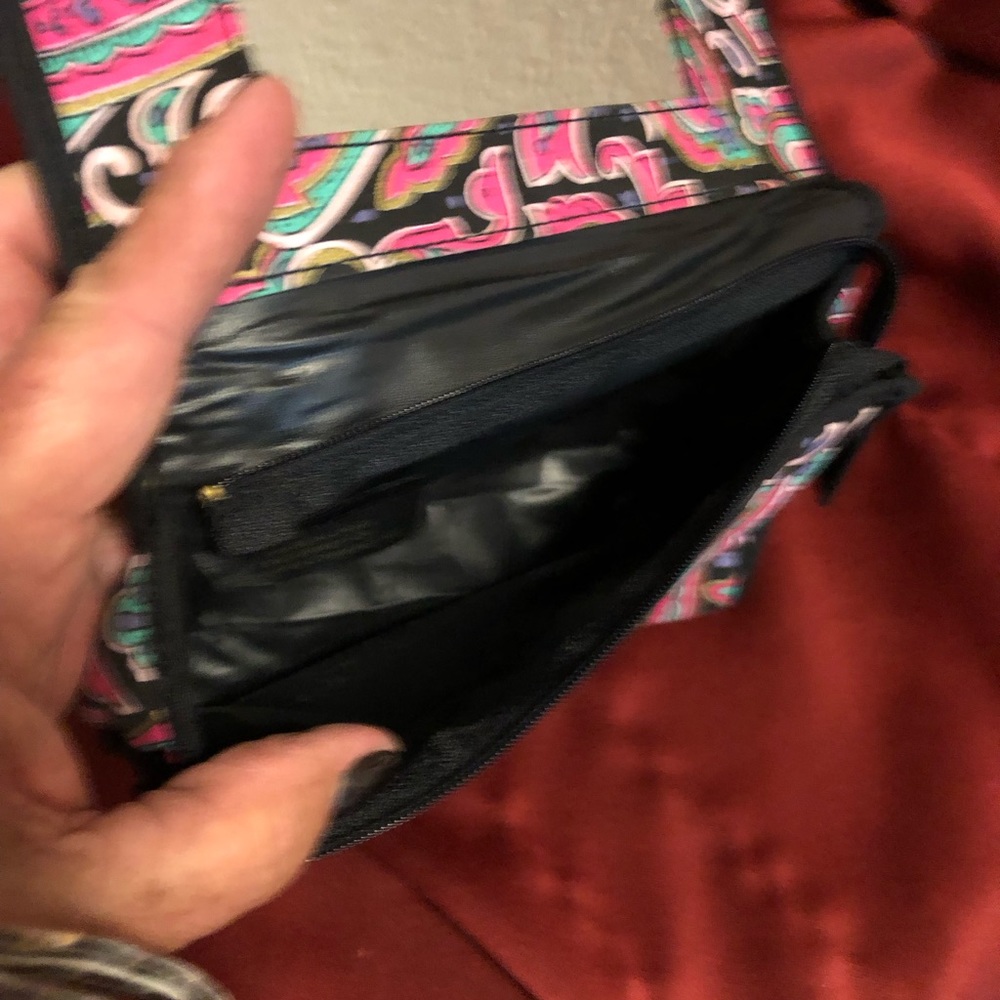 Cosmetic bag - Picture 3 of 3
